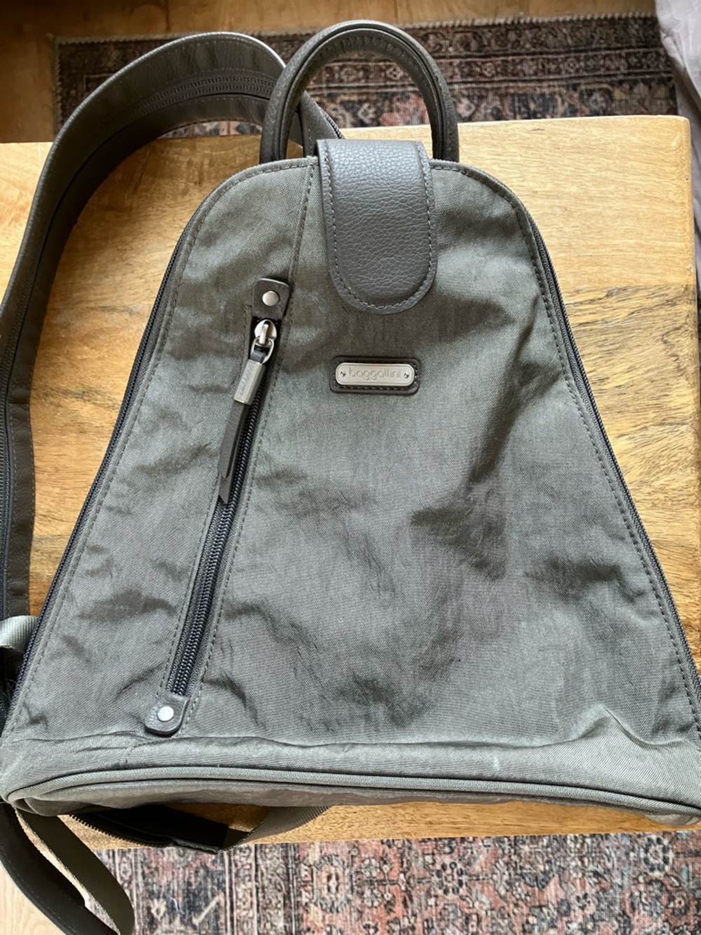 Baggallini Metro Backpack With RFID Phone Wristlet